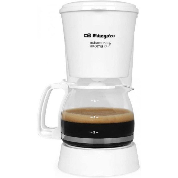 25 litros de agua. Cuenta con una función de programación para programar la hora de encendido y apagado. Tiene una función de mantenimiento de calor para mantener la temperatura óptima del café. Su filtro de acero inoxidable asegura una óptima calidad del café.